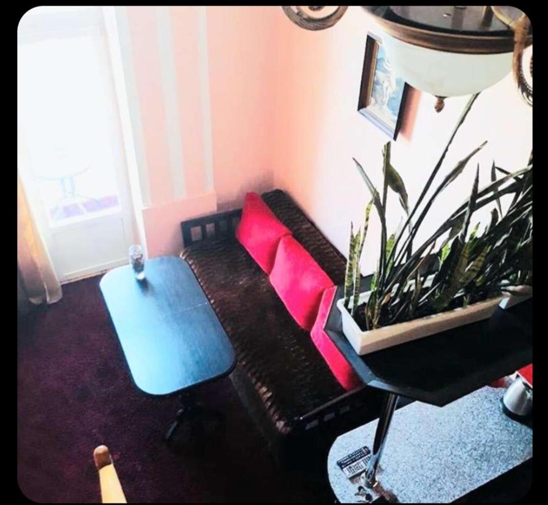 Площа Старий Ринок З Балконом Apartment ลวีฟ ภายนอก รูปภาพ