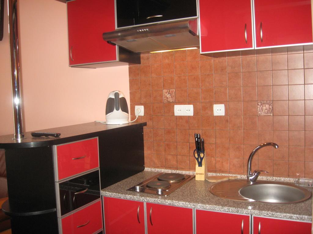 Площа Старий Ринок З Балконом Apartment ลวีฟ ภายนอก รูปภาพ