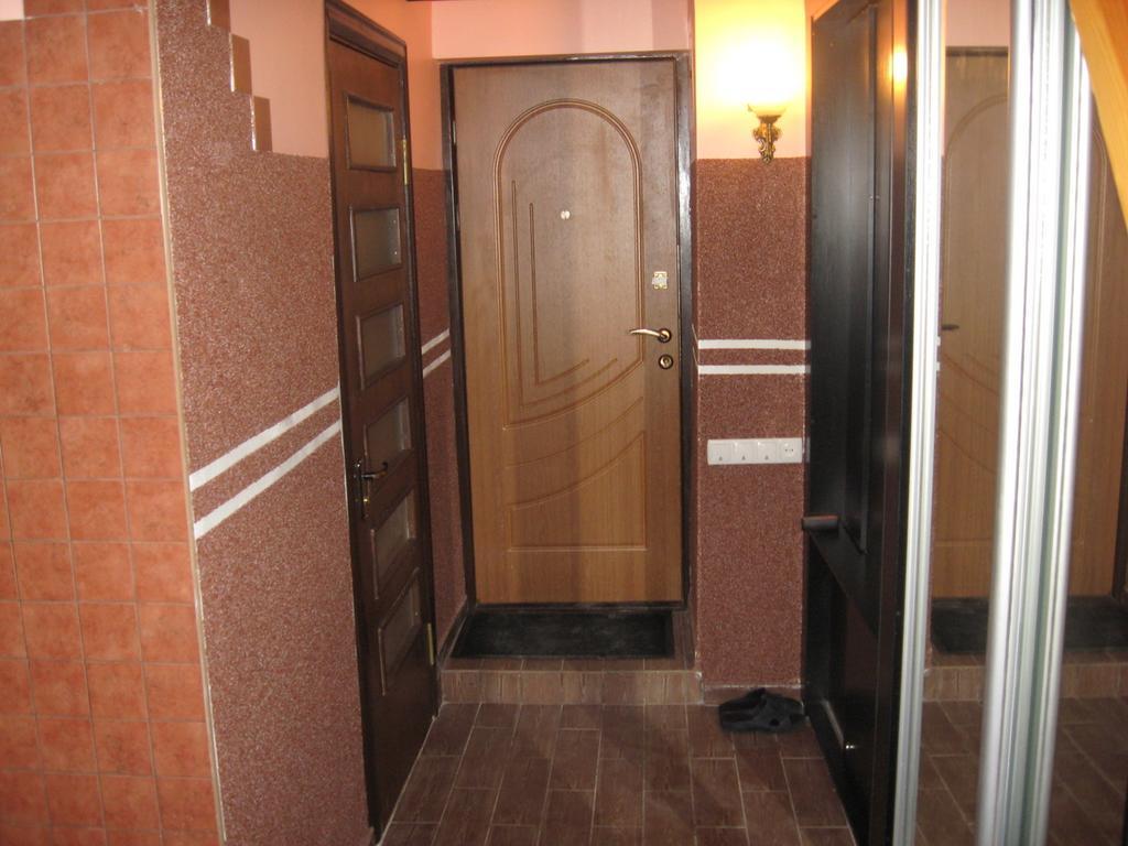Площа Старий Ринок З Балконом Apartment ลวีฟ ภายนอก รูปภาพ